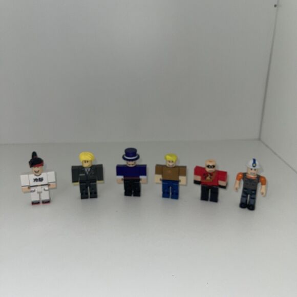 Roblox Action Figures Lot Of 6 Sushi Chef Celebrity Dynamo No Codes - Picture 1 of 13